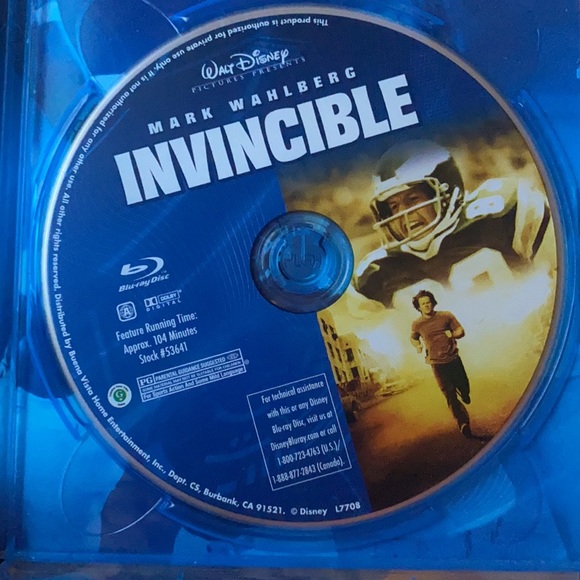 Invincible Blue Ray - Picture 2 of 2